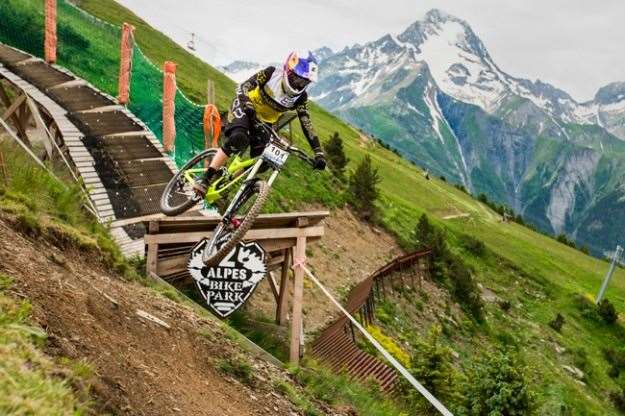 Miriam-Nicole---EDC-Les-Deux-Alpes-2014