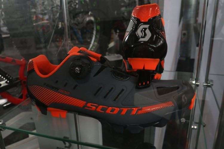 Scott shoes