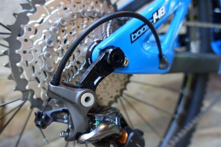 Boost148 spacing out back sees a wider 12mm thru-axle employed that allows the use of wider-flanged rear wheels for added rigidity. Pivot also spec a direct-mount rear derailleur hanger on their Shimano build kits.