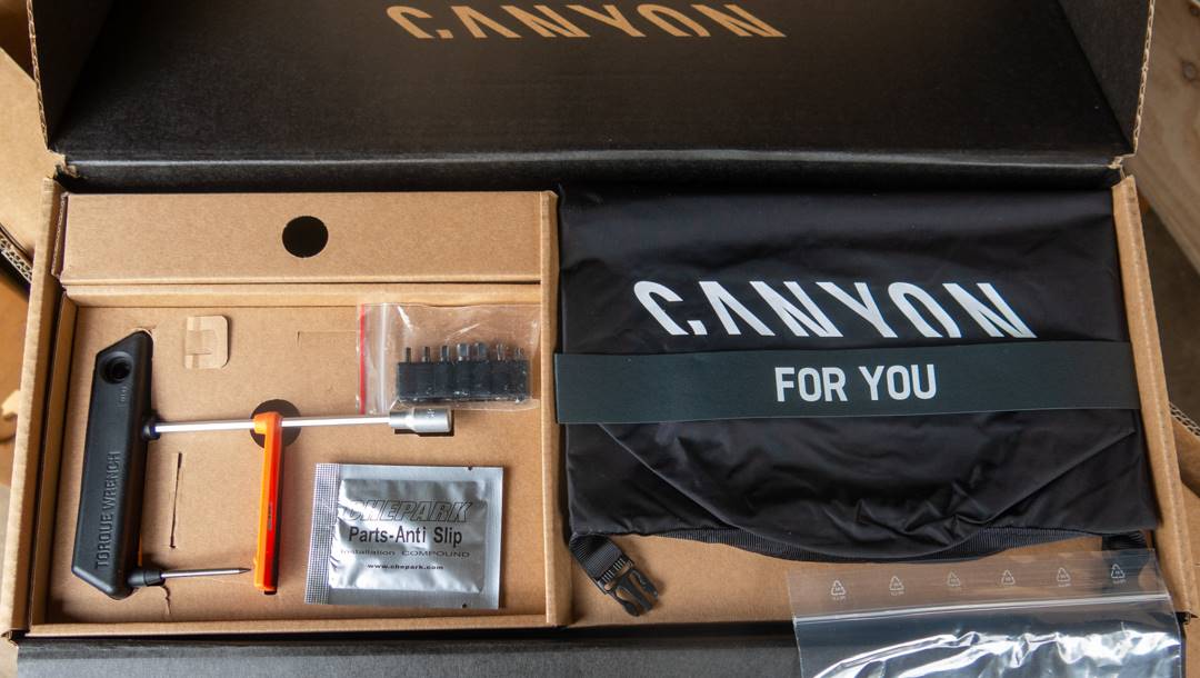 Unboxing the Canyon Spectral ON CF 8.0 Australian Mountain Bike
