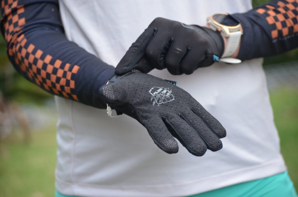 Fist Breezer gloves