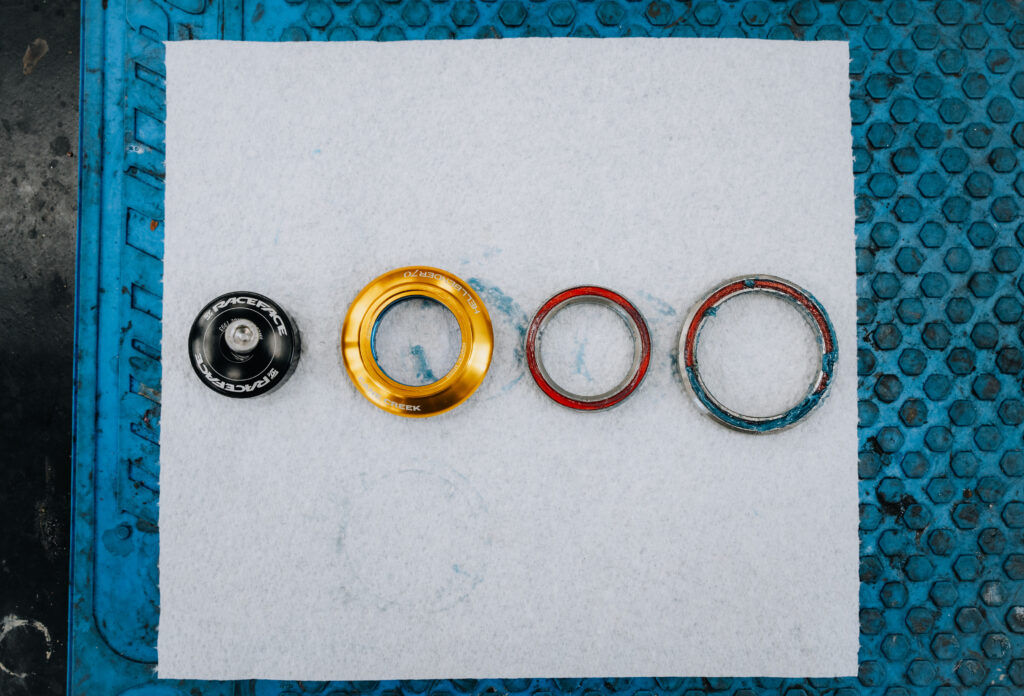 A mountain bike headset bearings