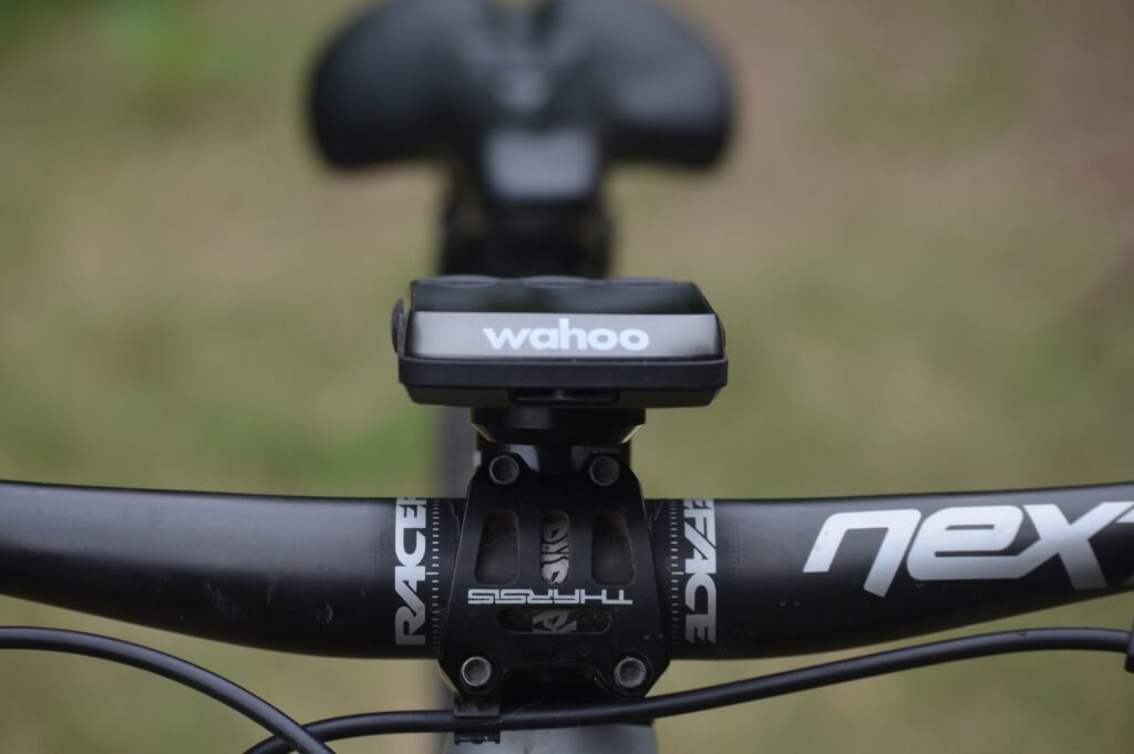Wahoo ELEMNT Ace features aero design