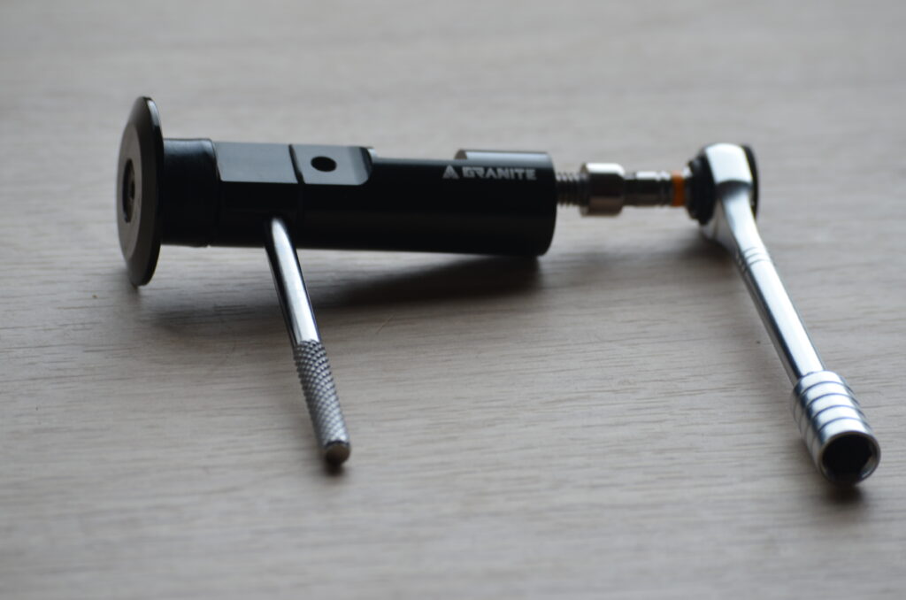 Granite Stash Chain Tool