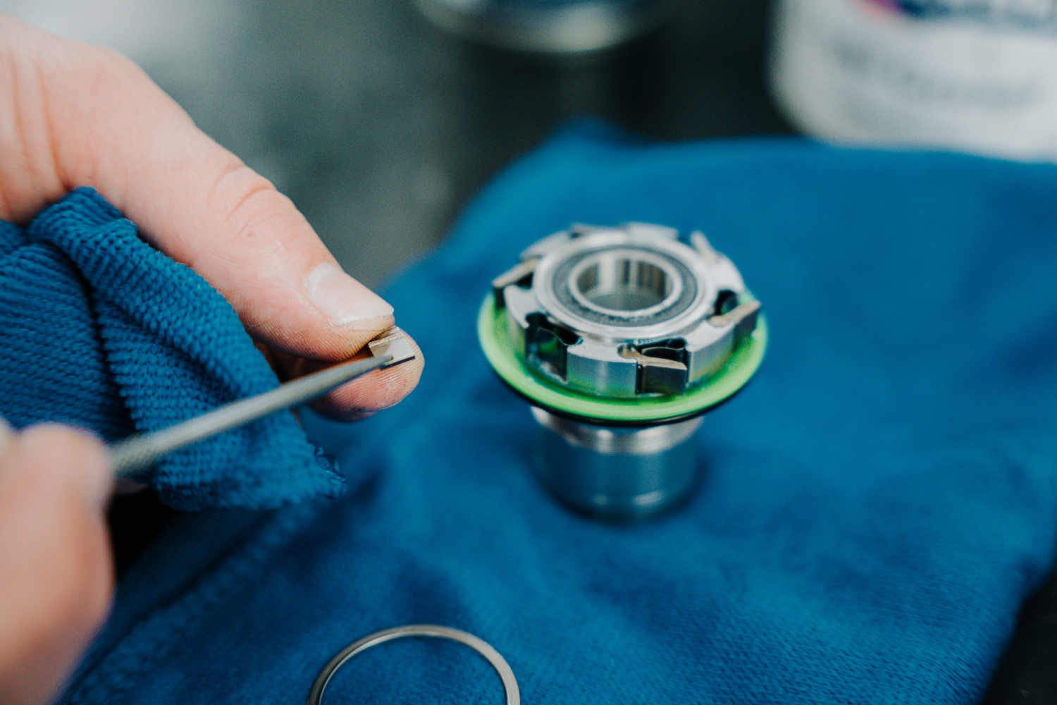 How to Service A Mountain Bike Freehub