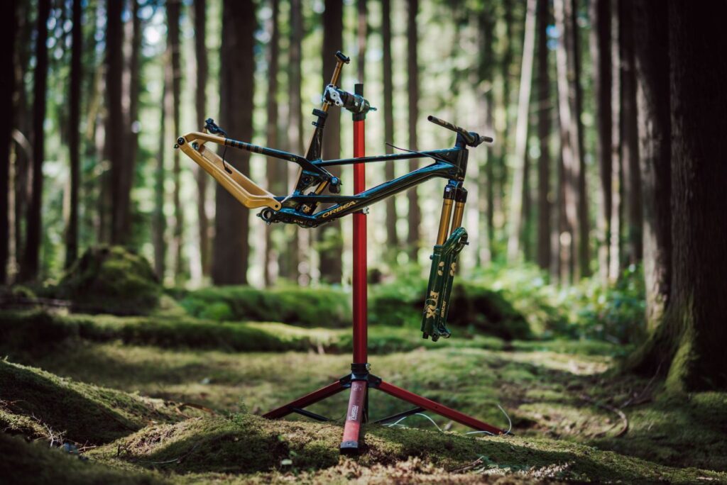 Fox 38 racing green on orbea mountain bike