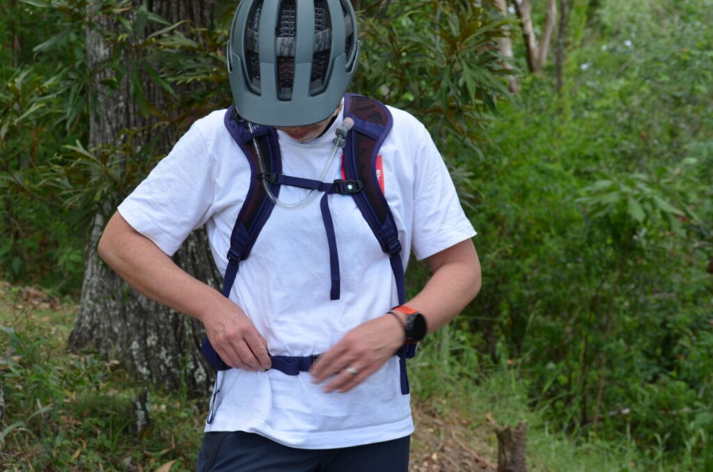 Osprey Raven 10 shoulder straps