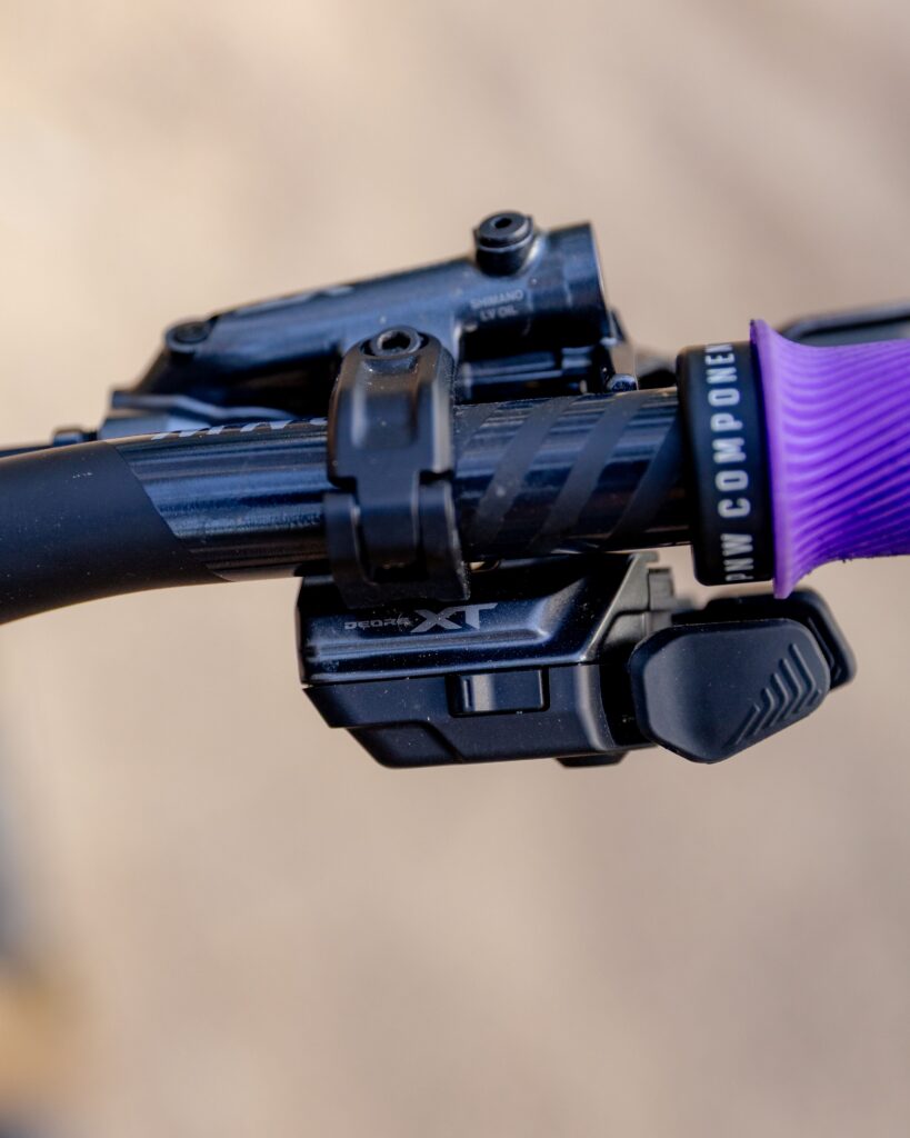 Shimano XT Di2 shifter