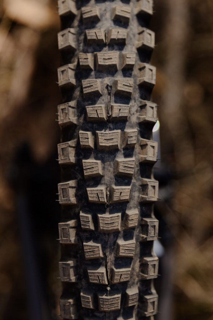 Pirelli Blacksting