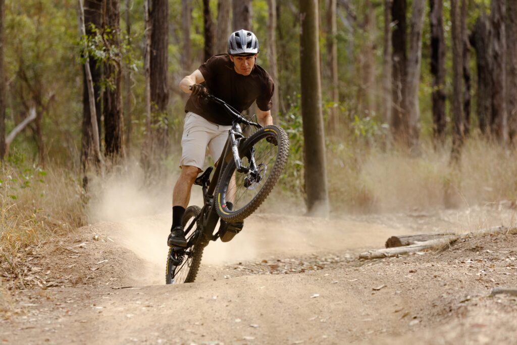 Cameron Allonby reviews Pirelli Blacksting and Pirelli Emporer